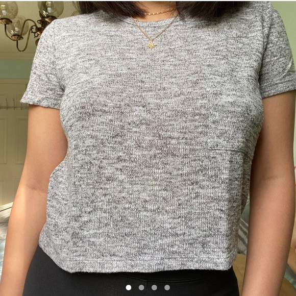 🤍 H&M crop top 🤍 - Picture 1 of 4